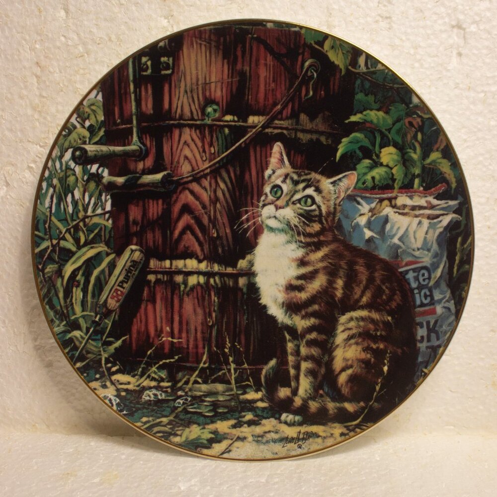 Vintage Sunday Afternoon Treat Plate by Lowell Davis" Friends of Mine'Collection